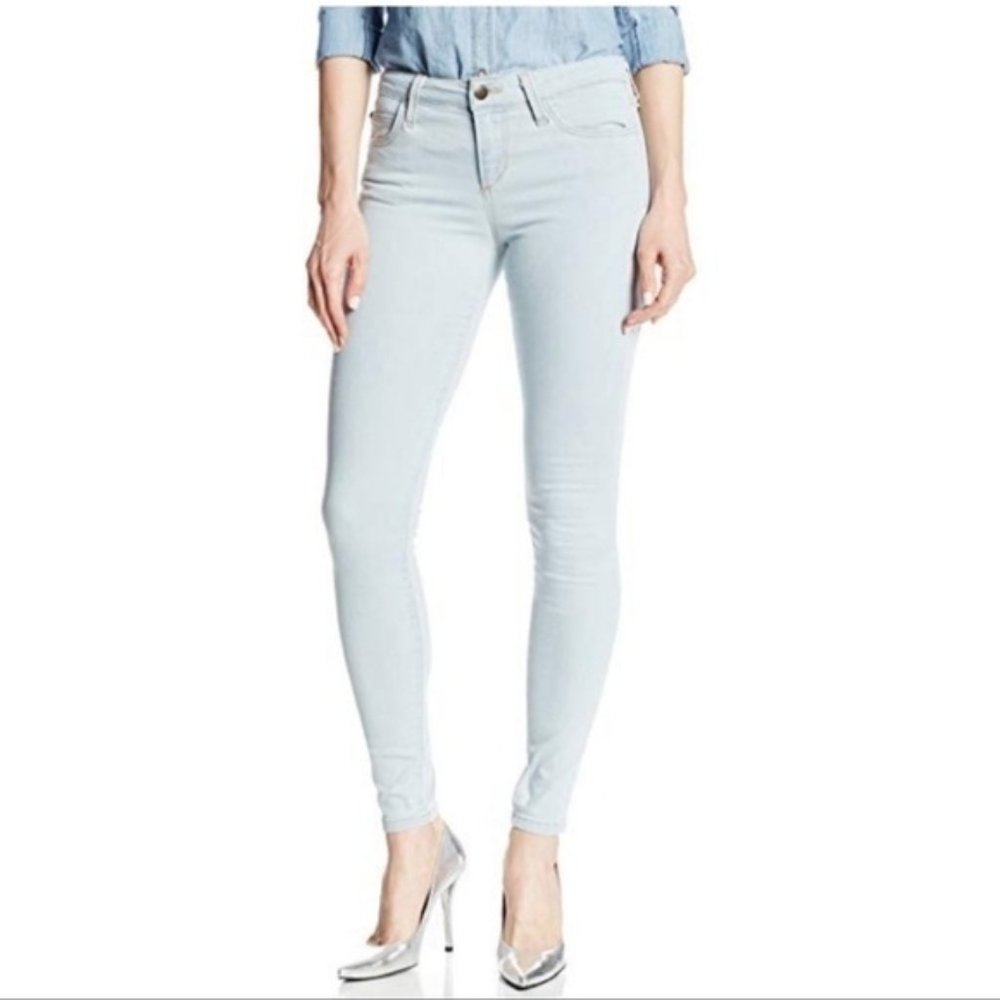 Hardly worn Joes Jeans in super light wash!